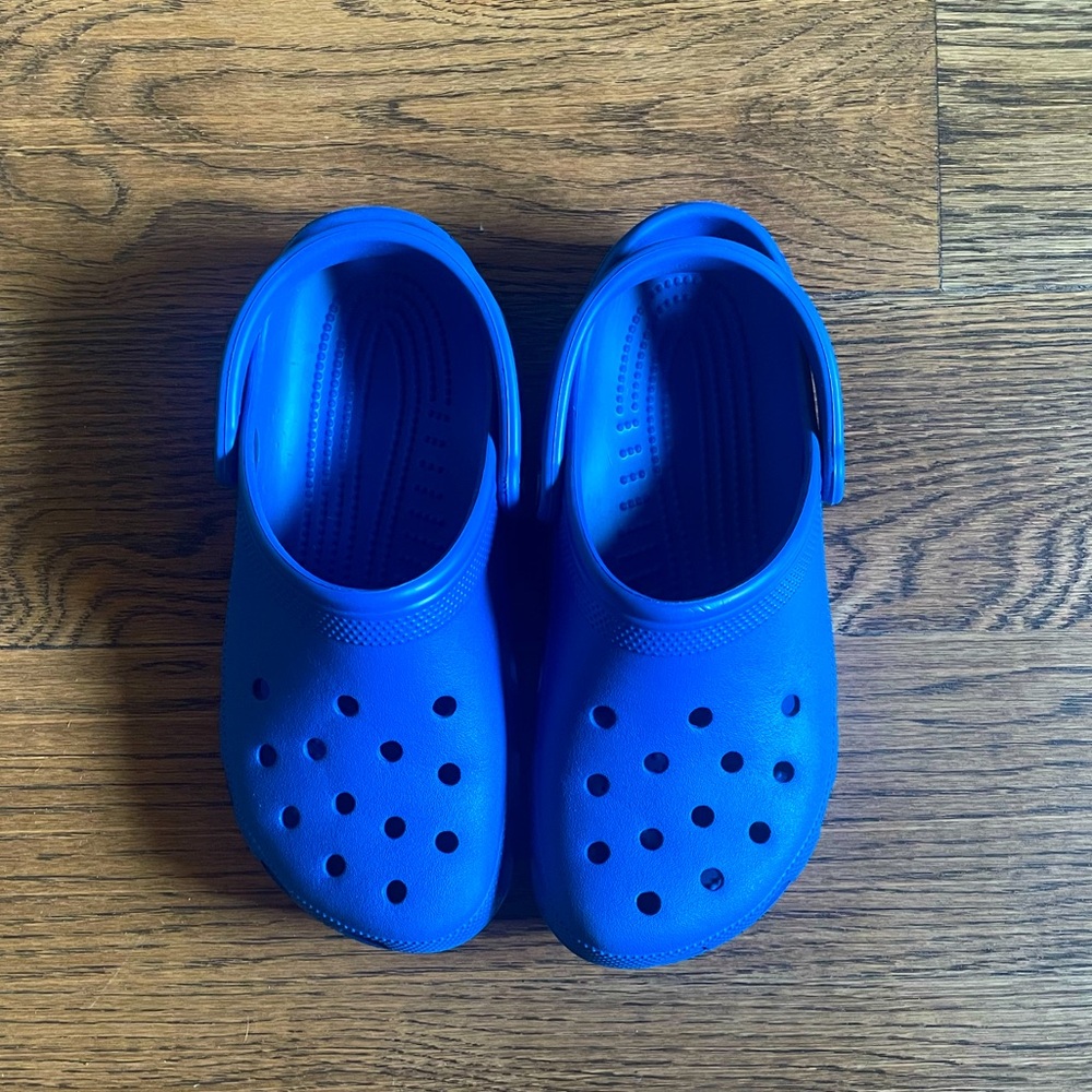EUC Blue Crocs - Size Kids 6
